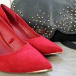 Cómo combinar unos zapatos rojos